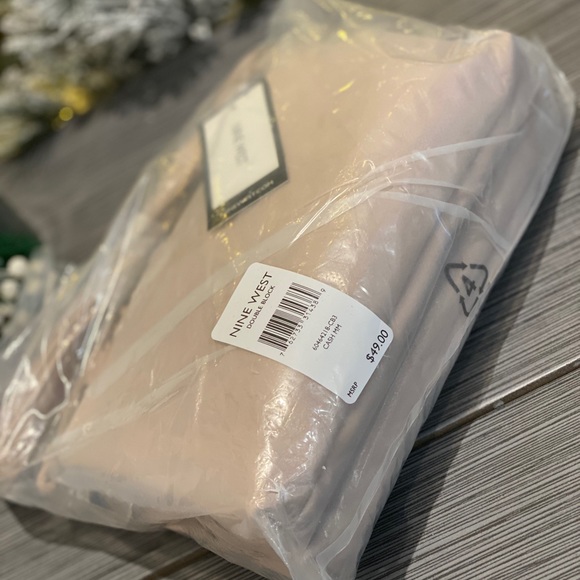 🎄🎄CHRISTMAS SALE🎄🎄 - Picture 7 of 8